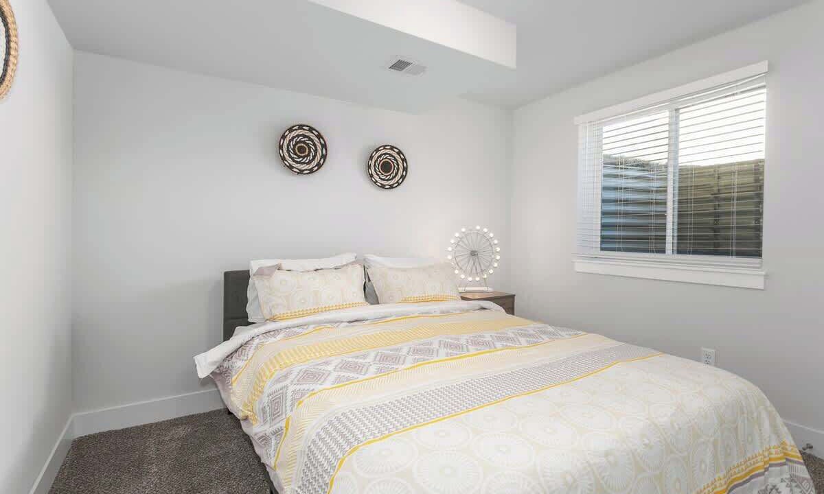 Photo of Bedroom in Claycomo