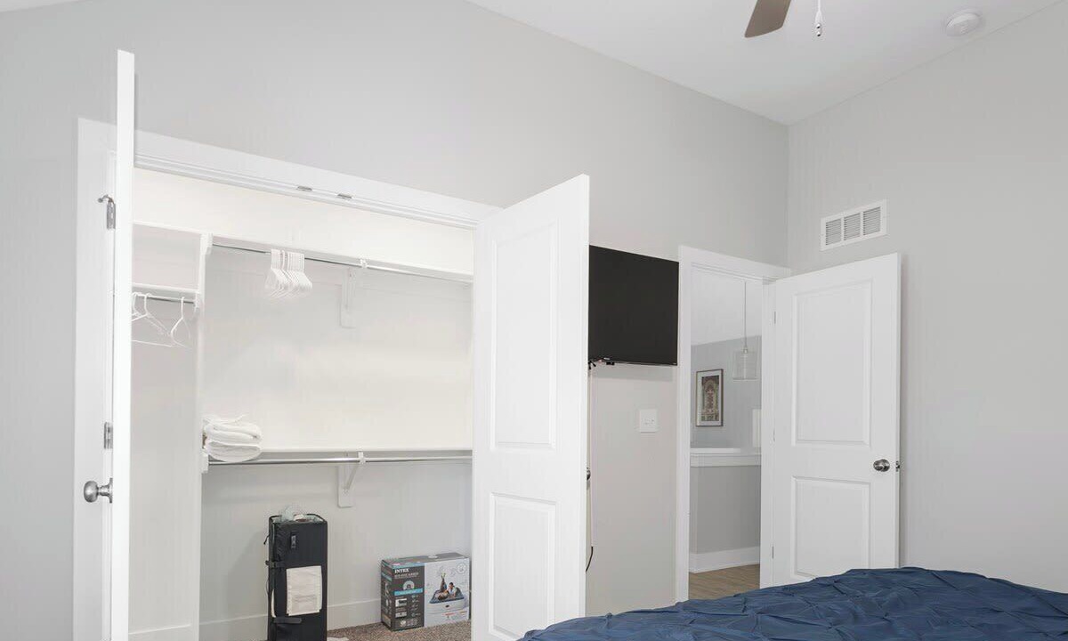 Photo of Bedroom in Claycomo