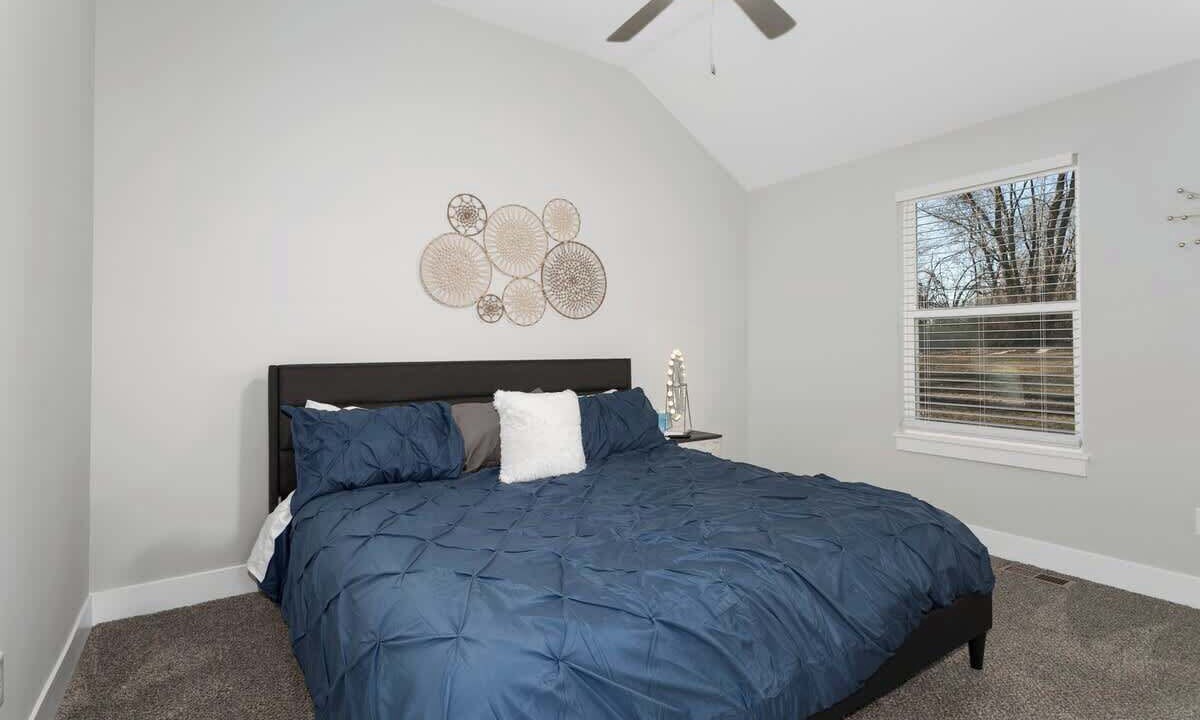 Photo of Bedroom in Claycomo