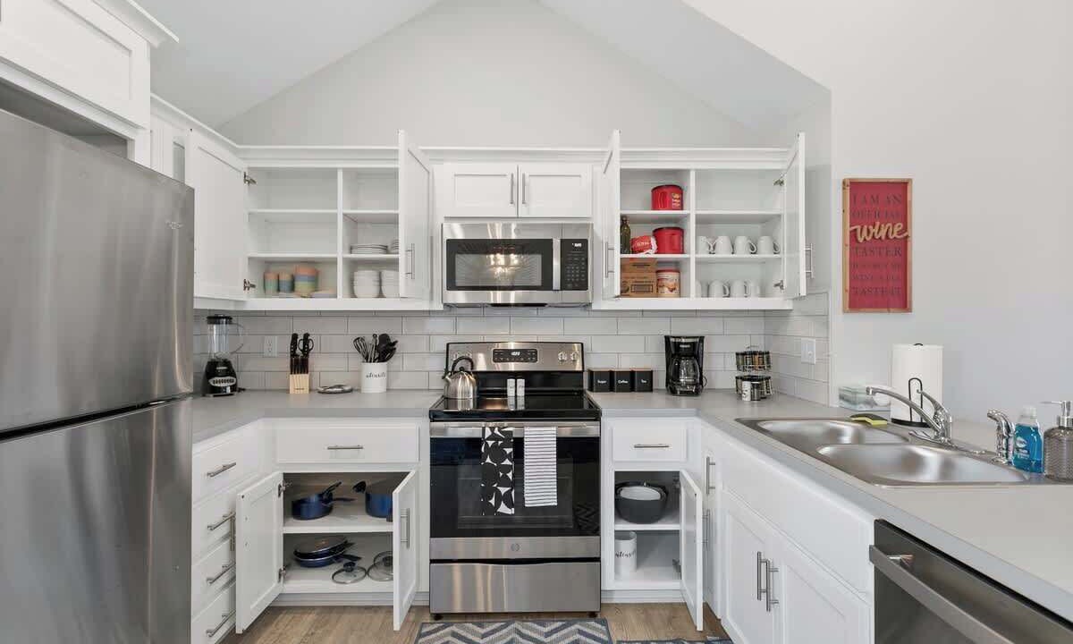 Photo of Kitchen in Claycomo