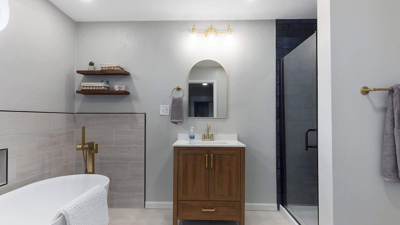 Photo of Bathroom in Lee's Summit