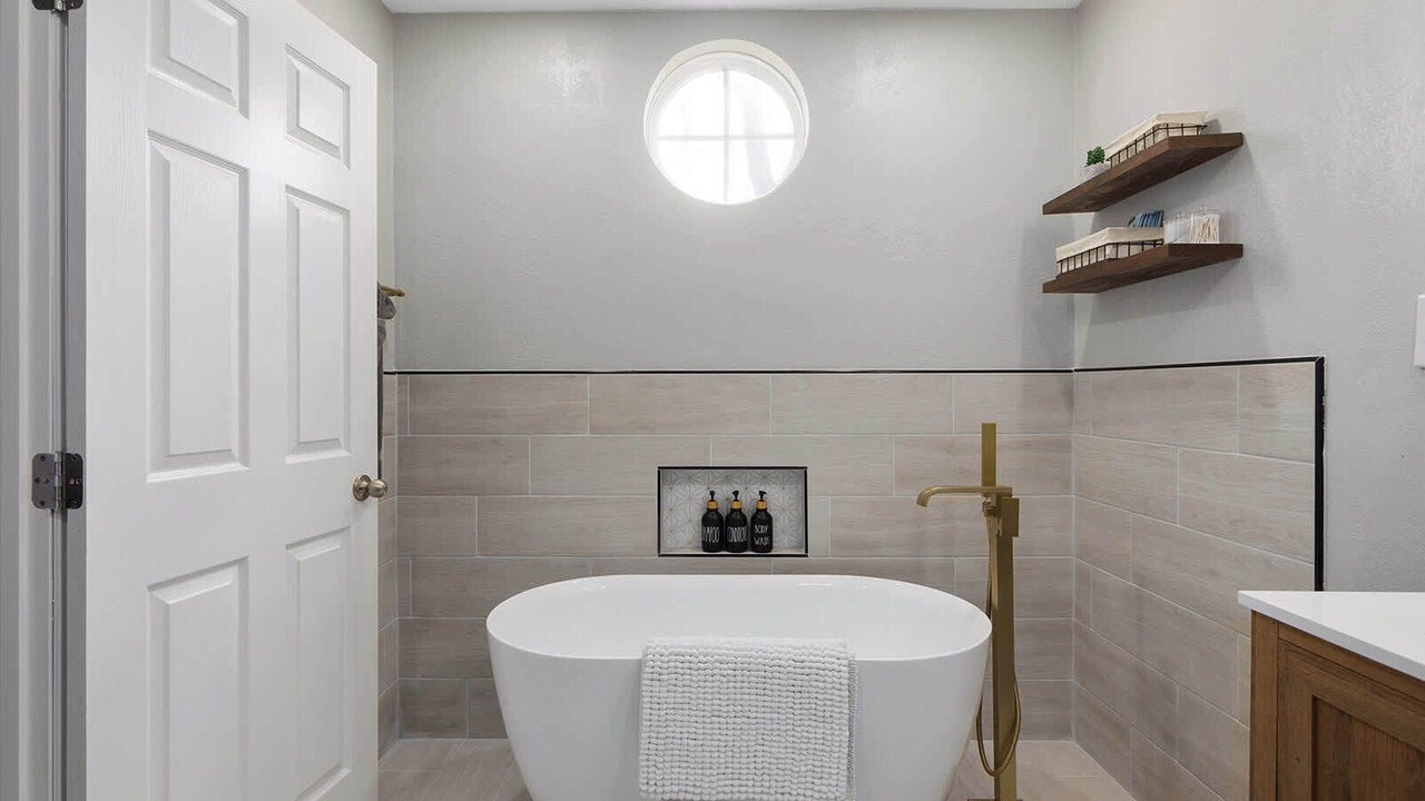 Photo of Bathroom in Lee's Summit