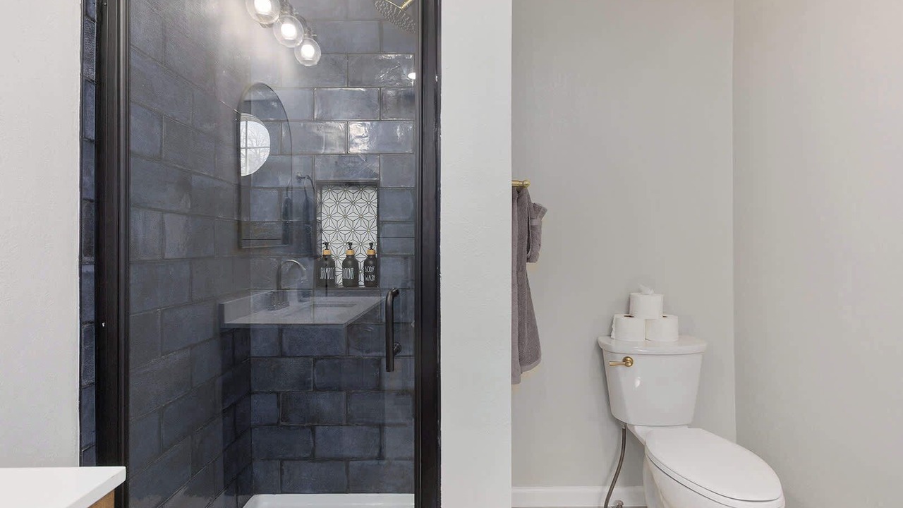 Photo of Bathroom in Lee's Summit
