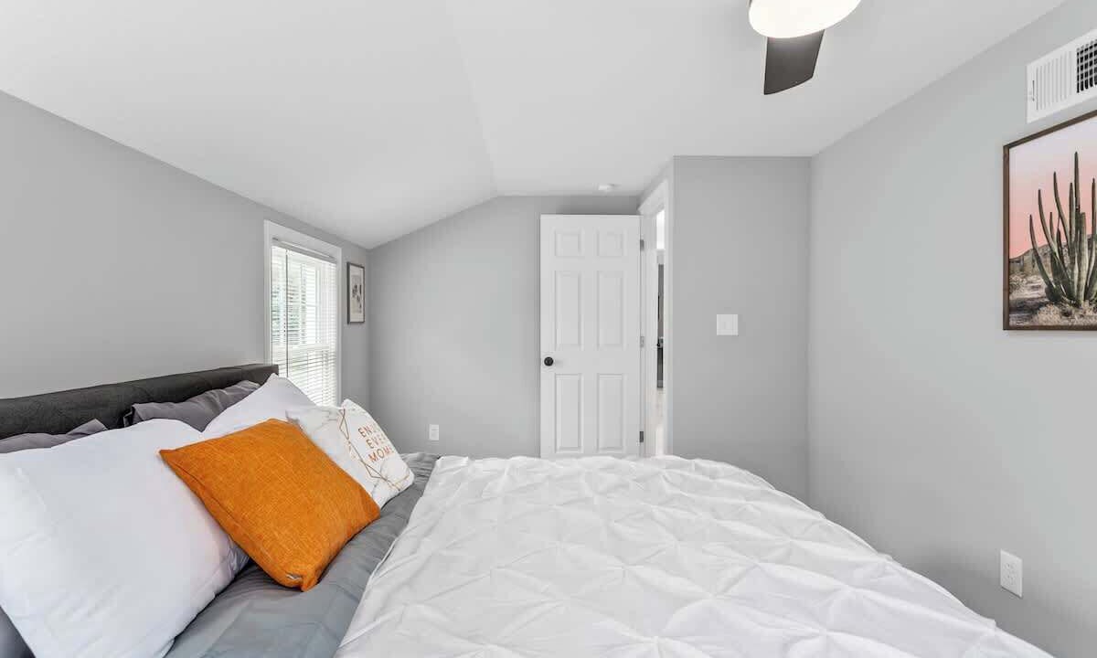Photo of Bedroom in Overland Park