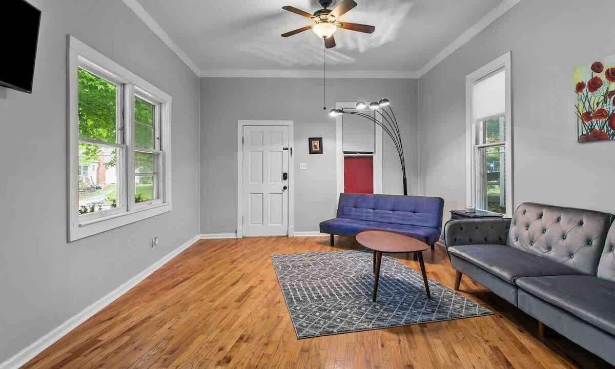 Photo of Livingroom in Kansas City