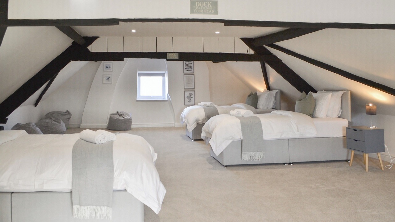 Photo of Others in Buckton