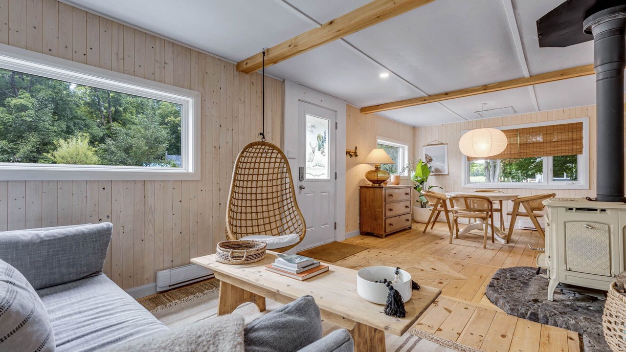 Photo of Livingroom in Saint-Augustin-de-Desmaures