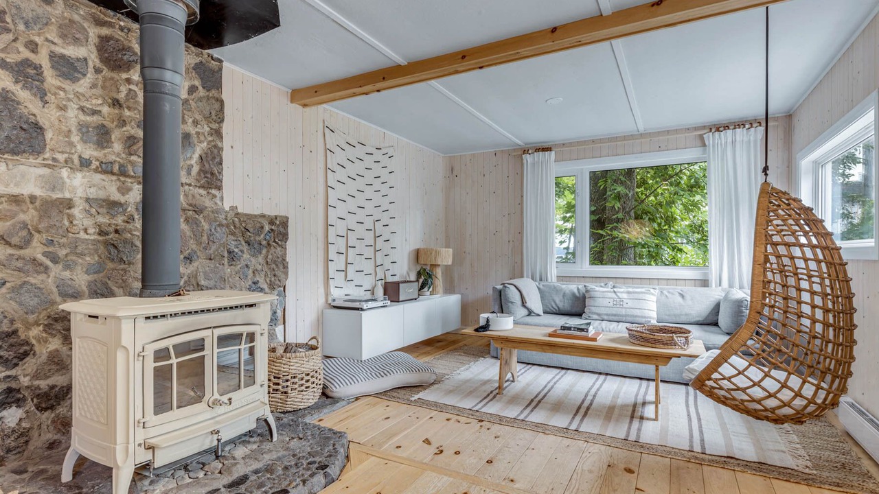 Photo of Livingroom in Saint-Augustin-de-Desmaures