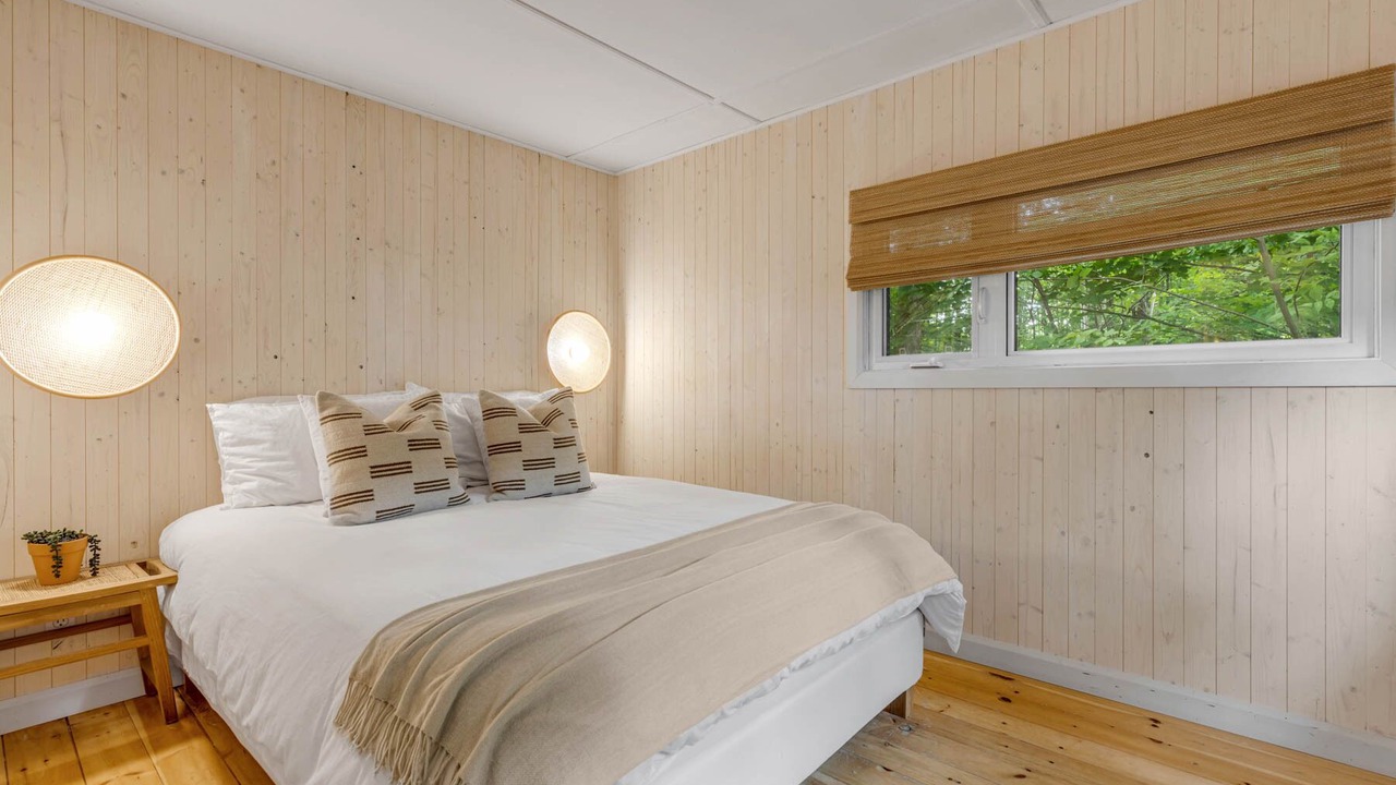 Photo of Bedroom in Saint-Augustin-de-Desmaures