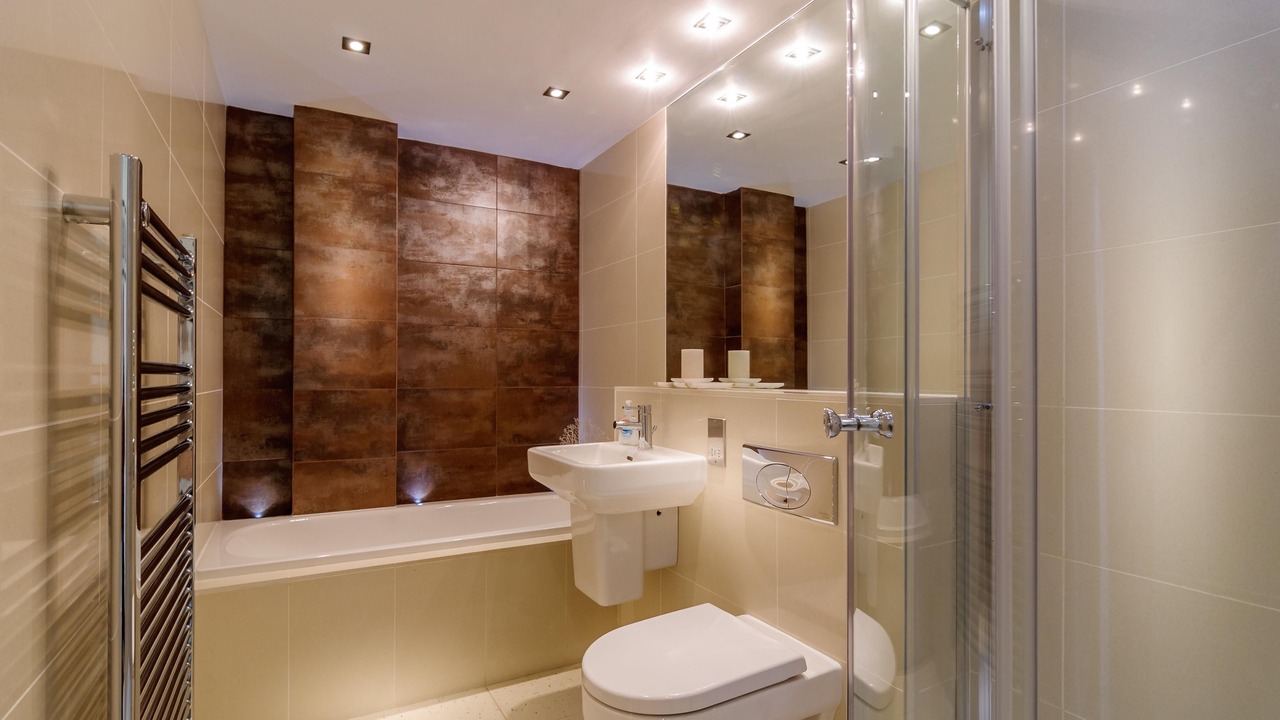 Photo of Bathroom in Newquay City Centre