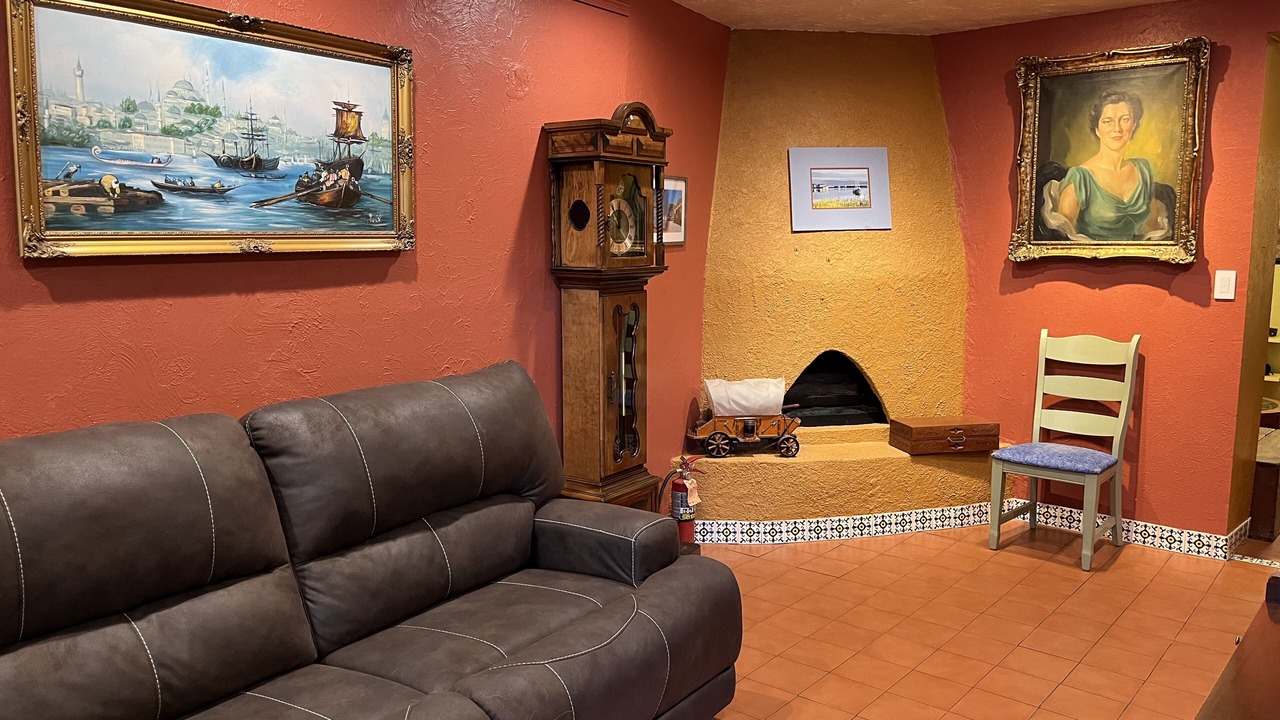 Photo of Livingroom in Brewery Gulch