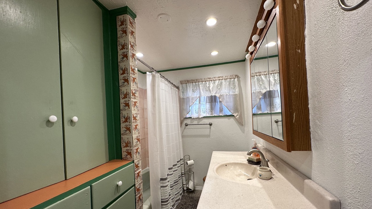Photo of Bathroom in Brewery Gulch