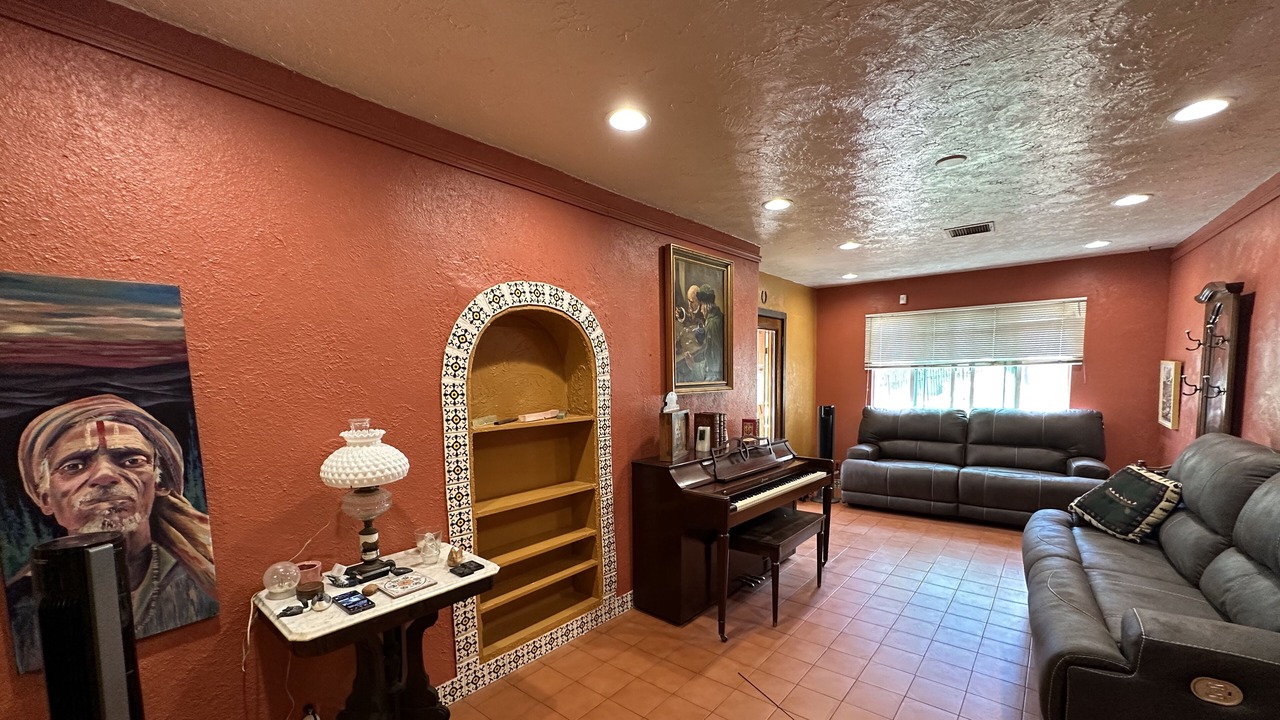 Photo of Livingroom in Brewery Gulch