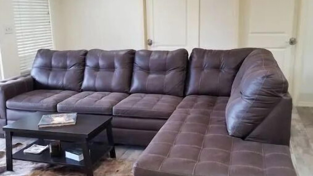 Photo of Livingroom in Pennington