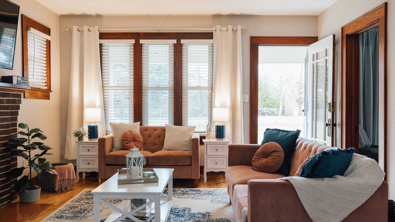 Photo of Livingroom in Johnson City