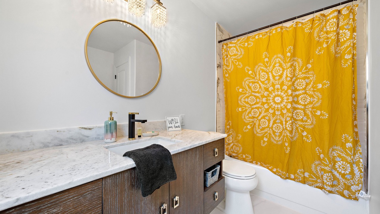 Photo of Bathroom in Spring Branch West