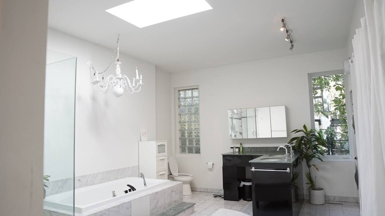 Photo of Bathroom in Old Town