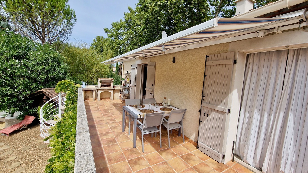 Photo of Outdoor in Margon