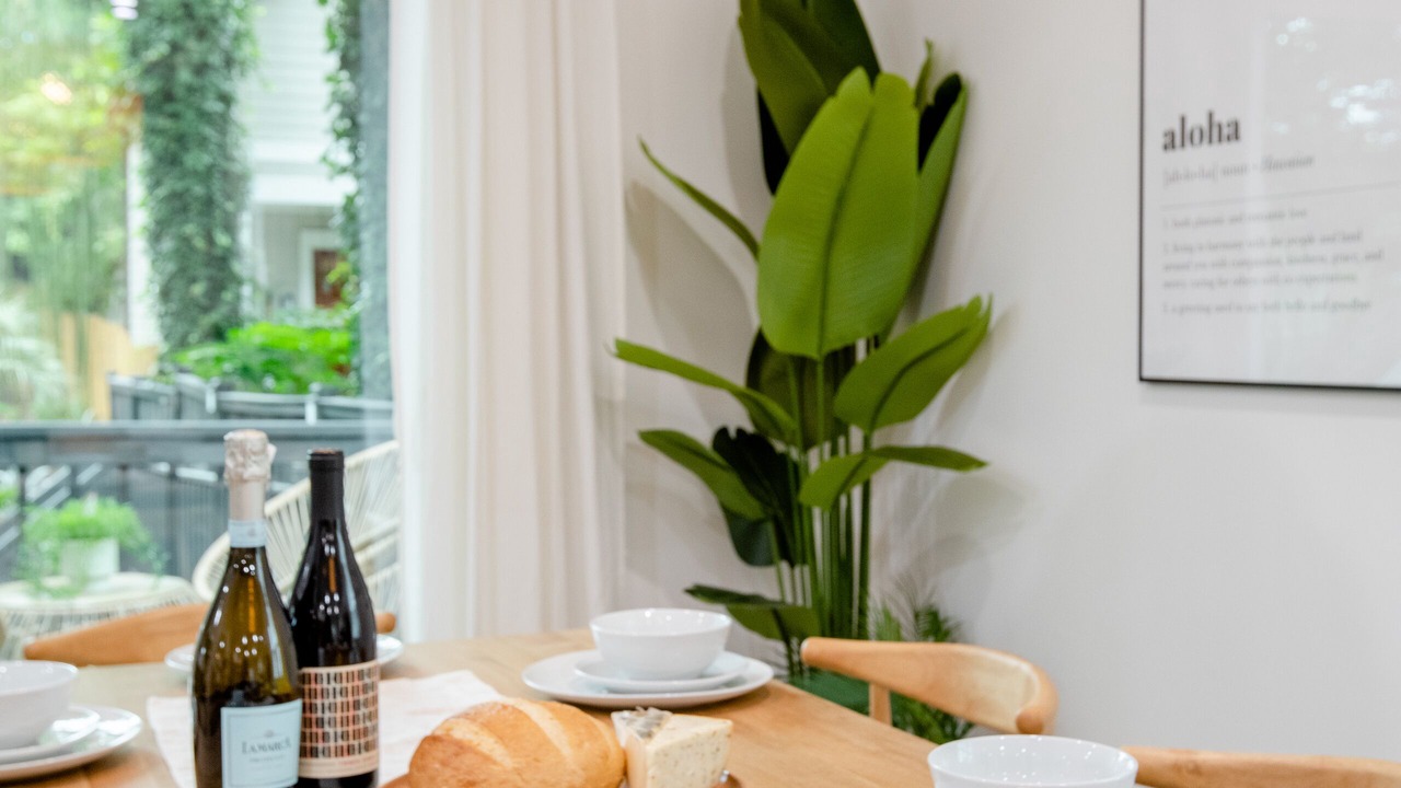 Photo of Others in East Side