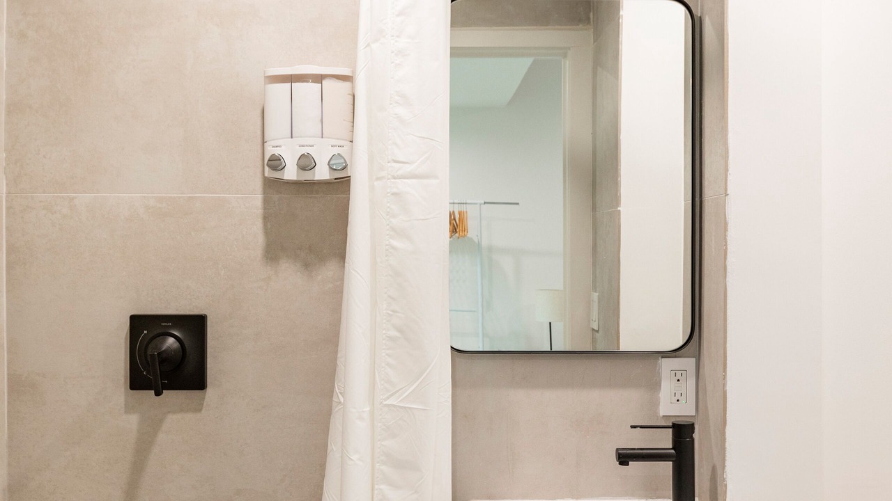 Photo of Bathroom in East Side