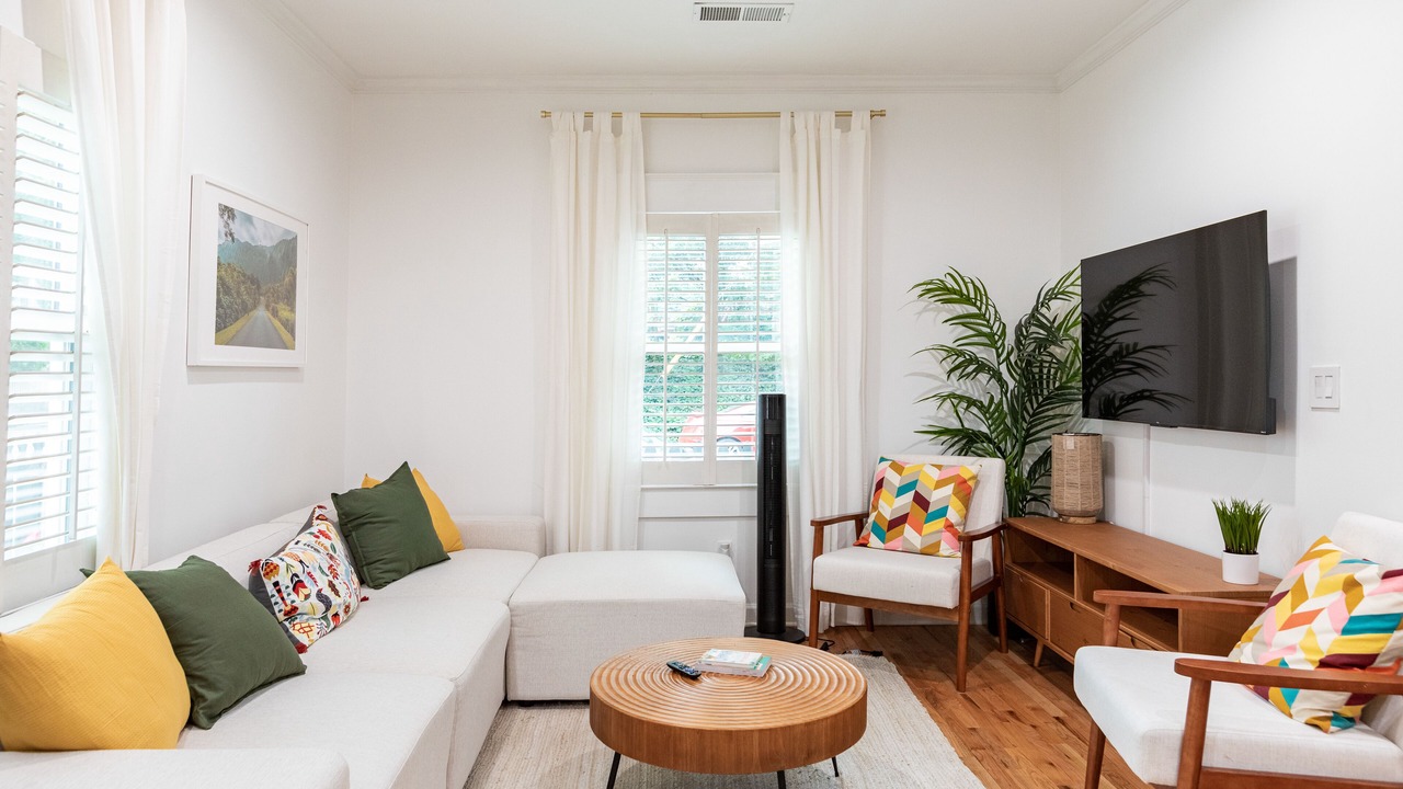 Photo of Livingroom in East Side