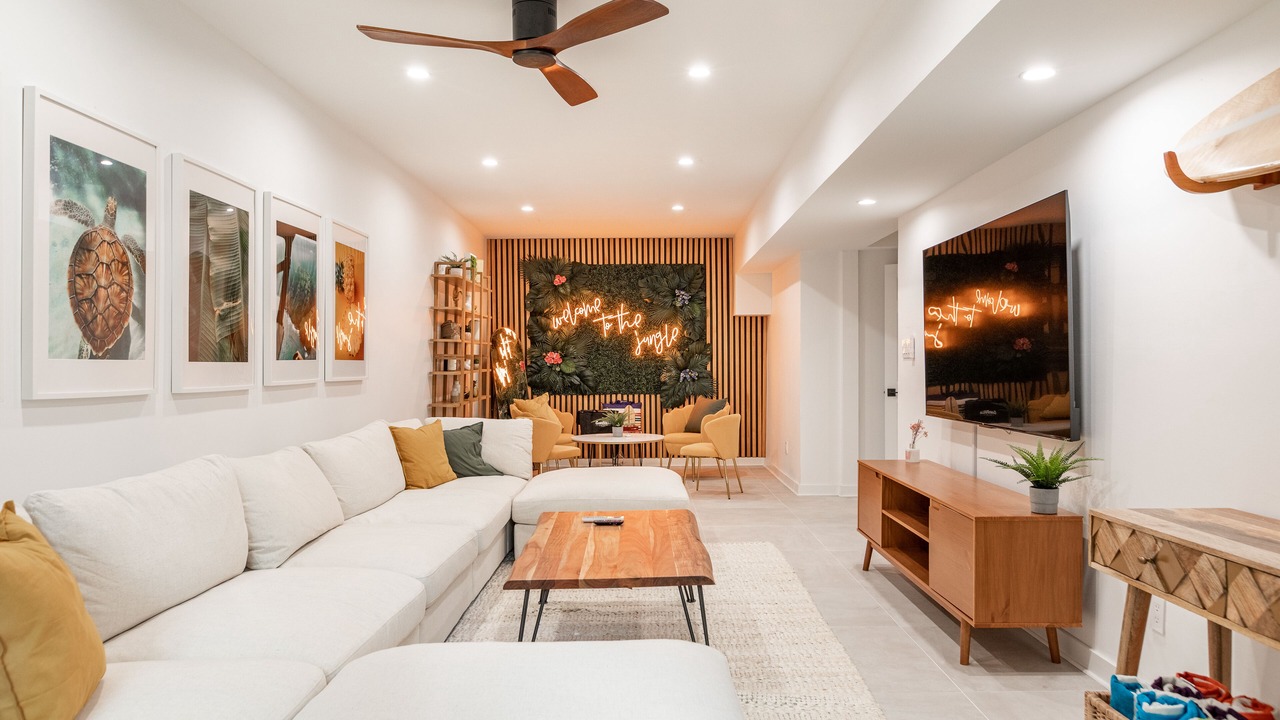 Photo of Livingroom in East Side