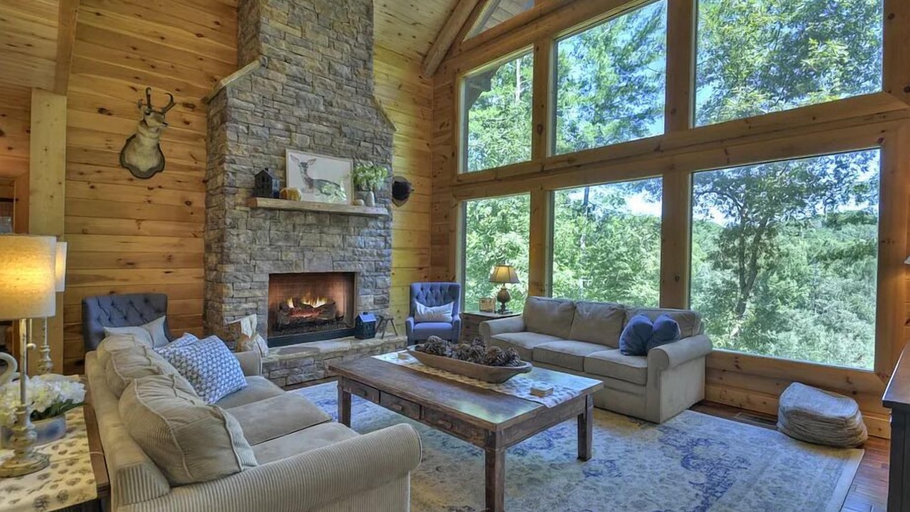 Photo of Livingroom in Ellijay