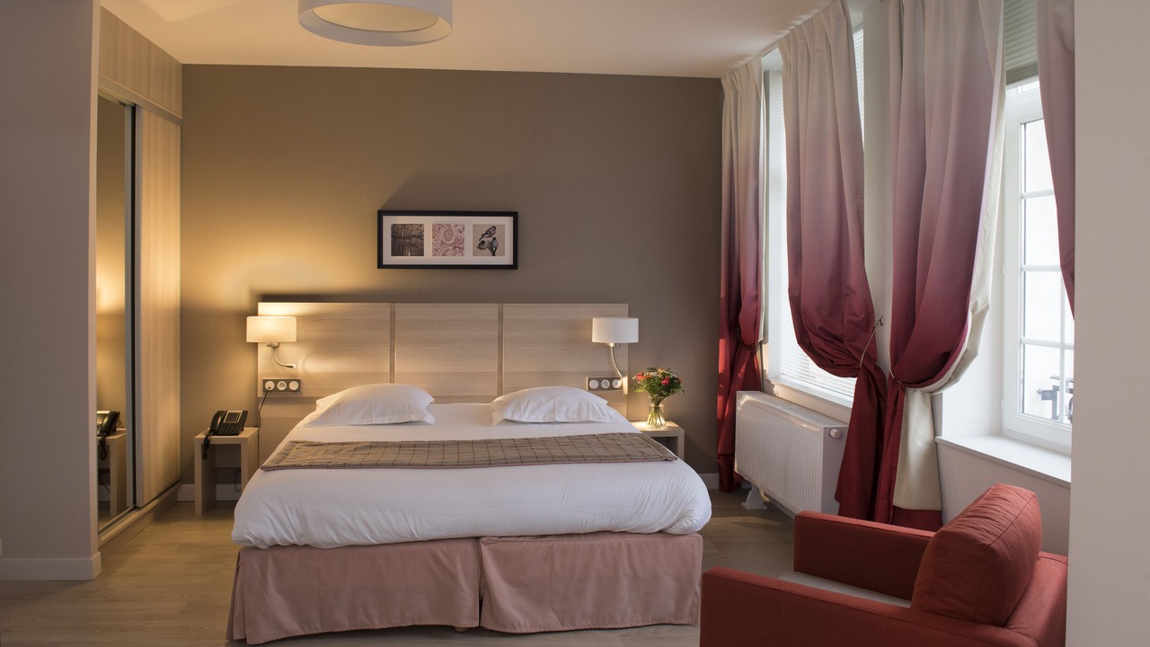 Photo of Bedroom in Maubeuge