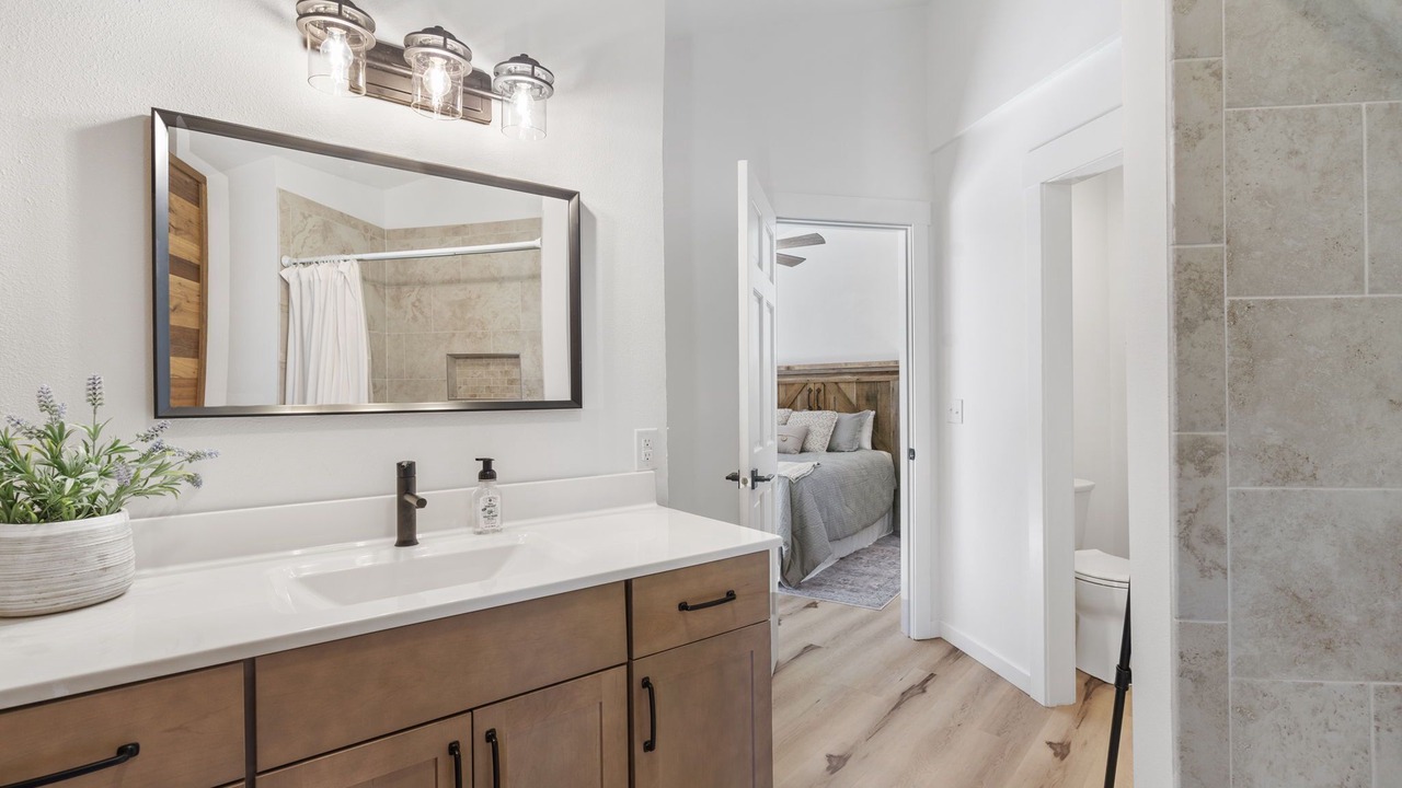 Photo of Bathroom in Elkland