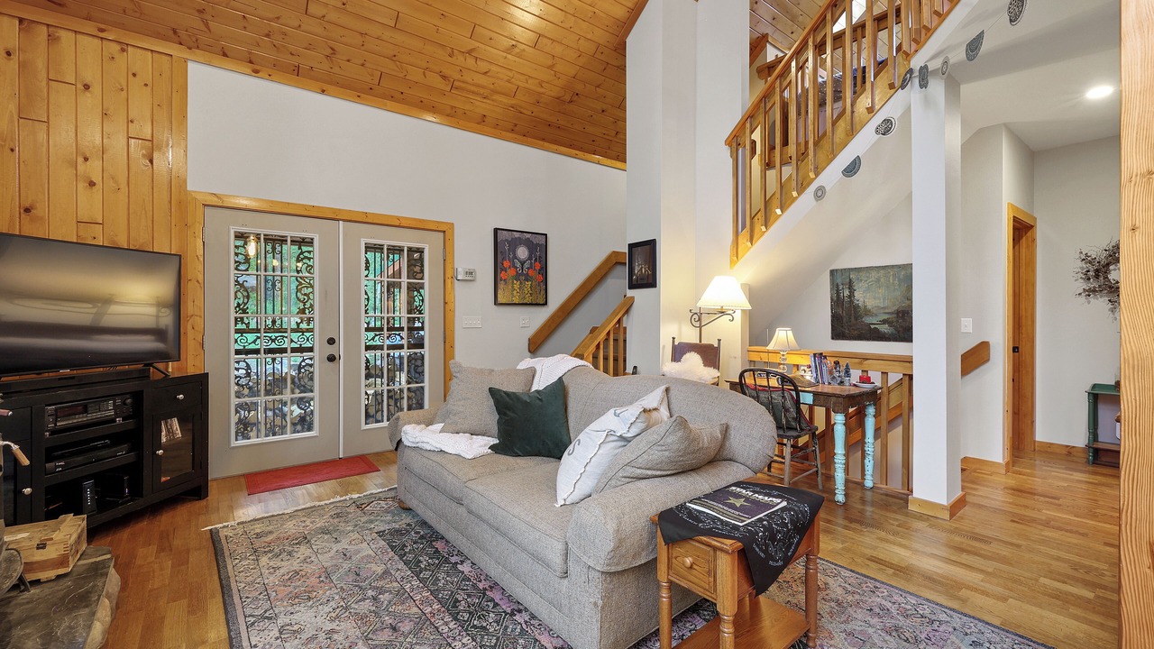 Photo of Livingroom in Custer County