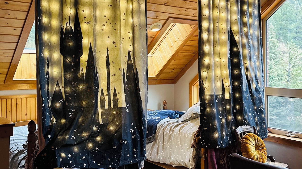 Photo of Bedroom in Custer County