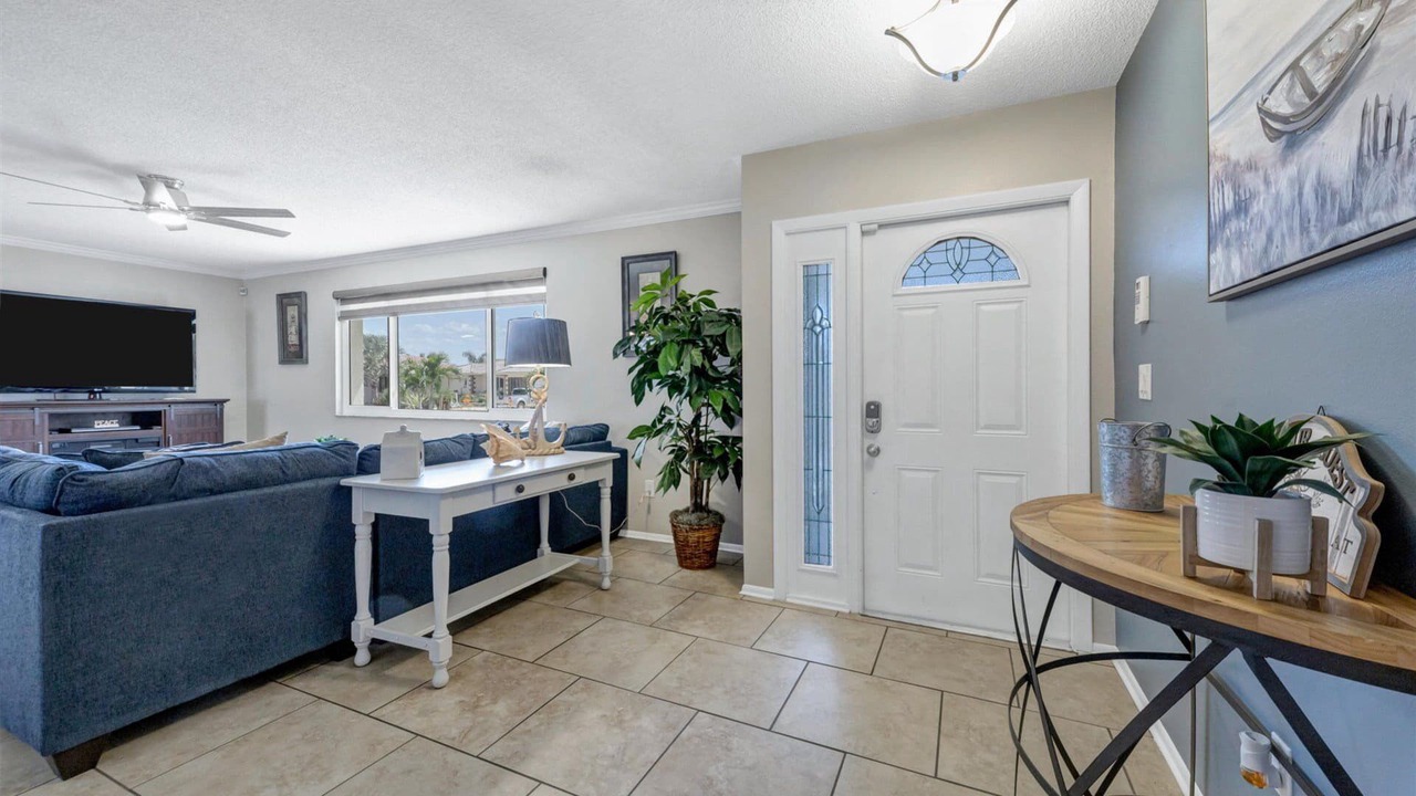 Photo of Livingroom in Charlotte Harbor