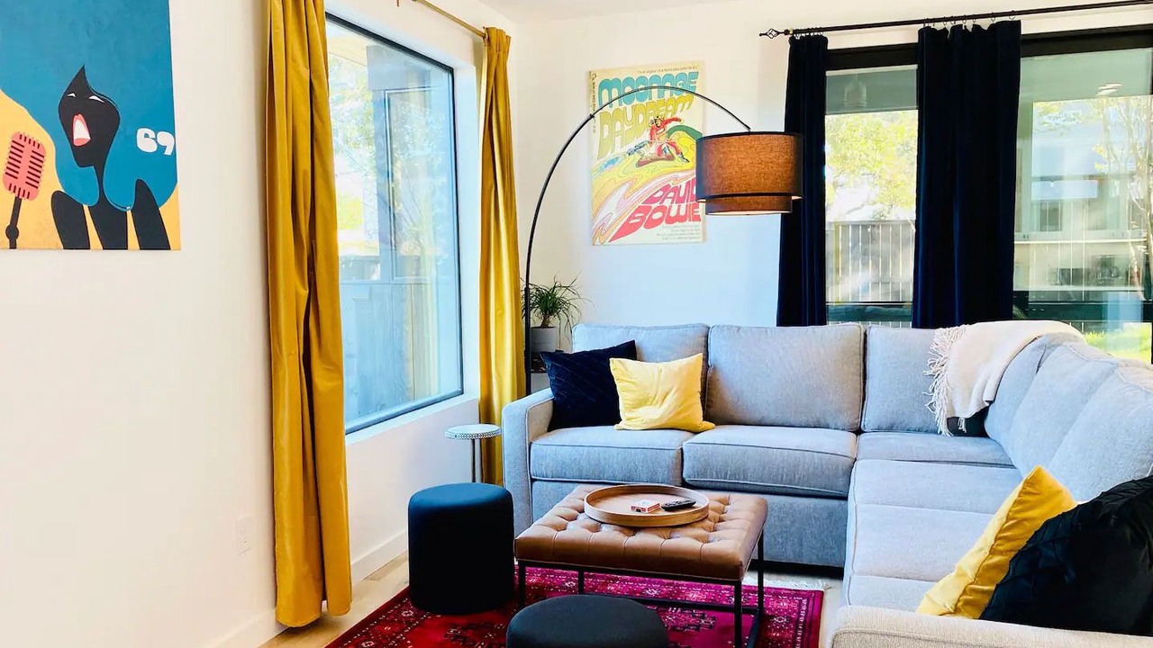 Photo of Livingroom in MLK
