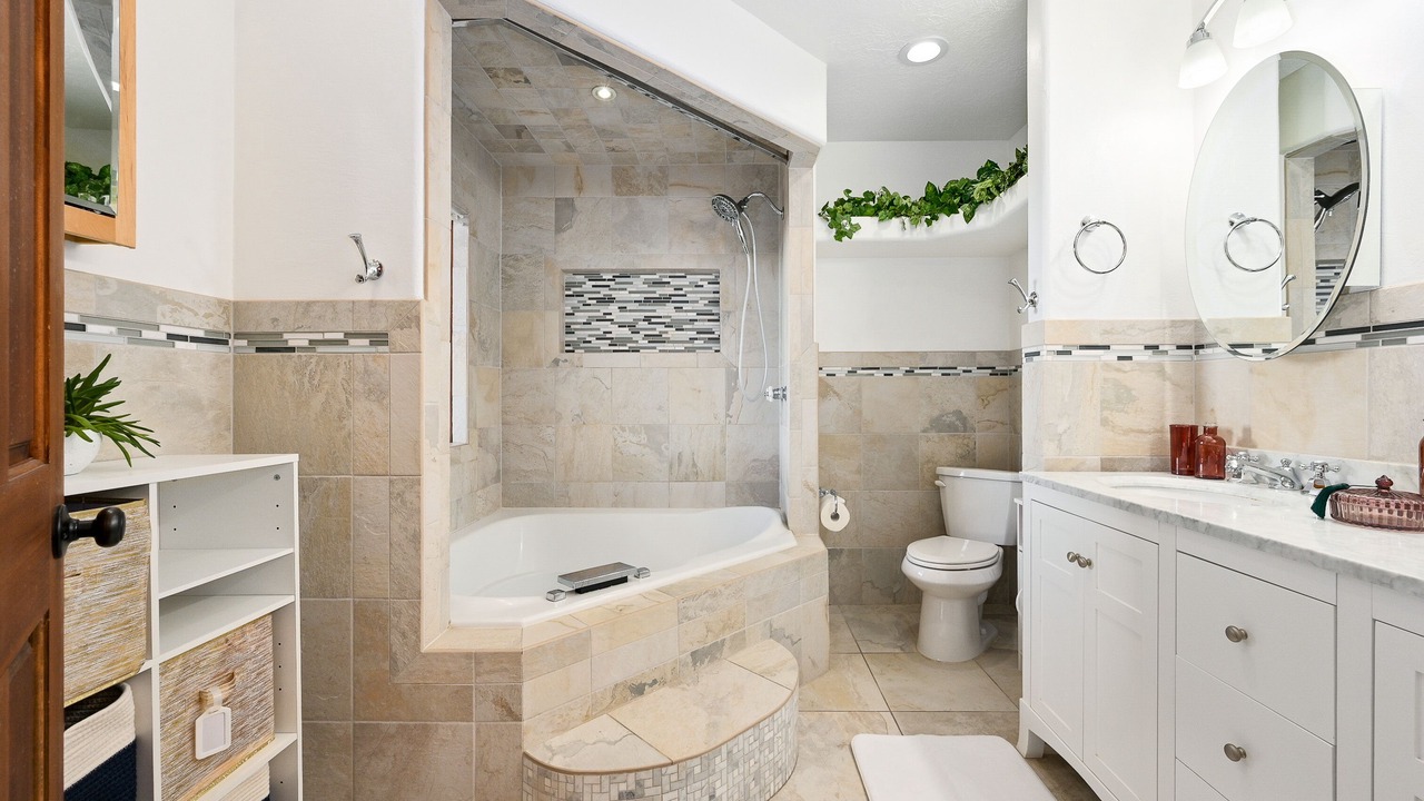 Photo of Bathroom in Cottonwood Heights