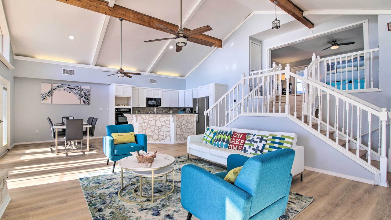 Photo of Livingroom in Burnet