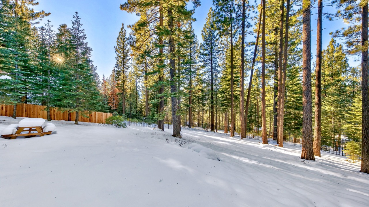 Photo of Outdoor in Pioneer Trail