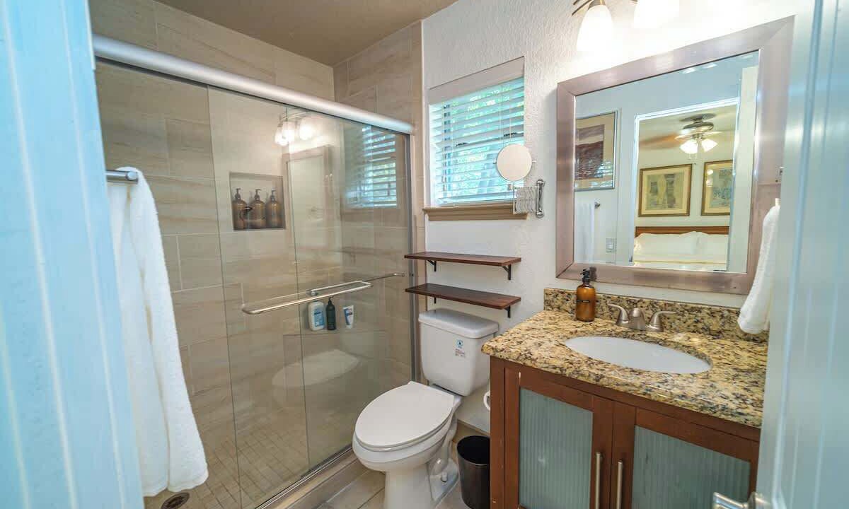 Photo of Bathroom in Blackshear-Prospect Hill