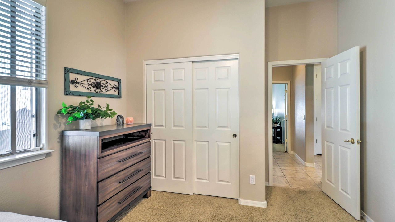 Photo of Bedroom in Palm Valley