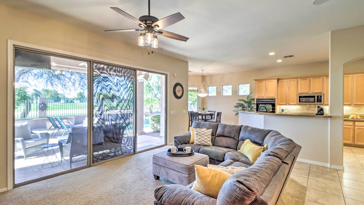 Photo of Livingroom in Palm Valley