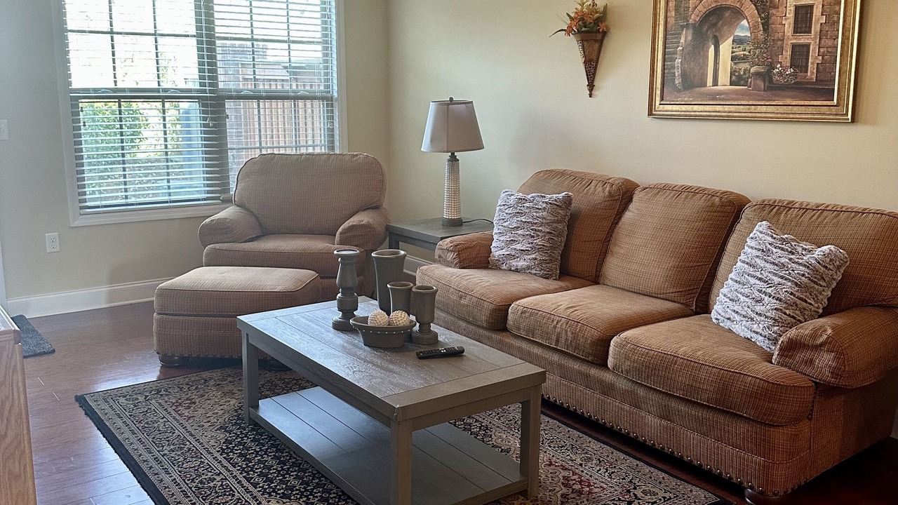 Photo of Livingroom in Cleveland