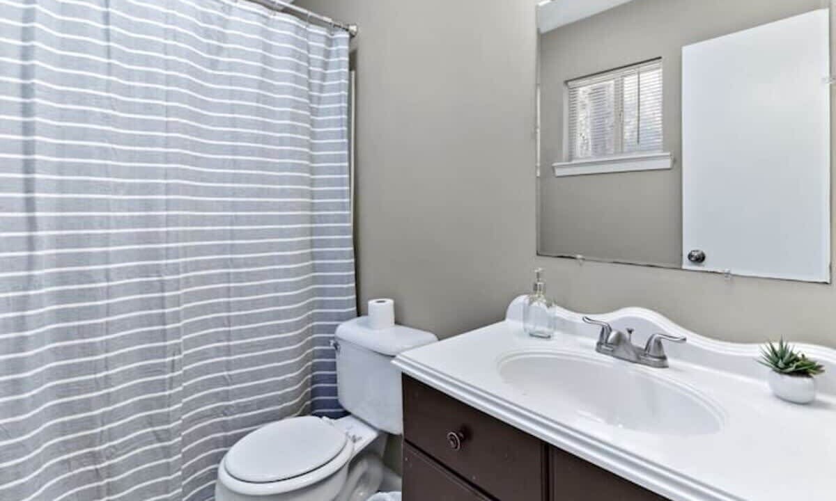 Photo of Bathroom in Rossville