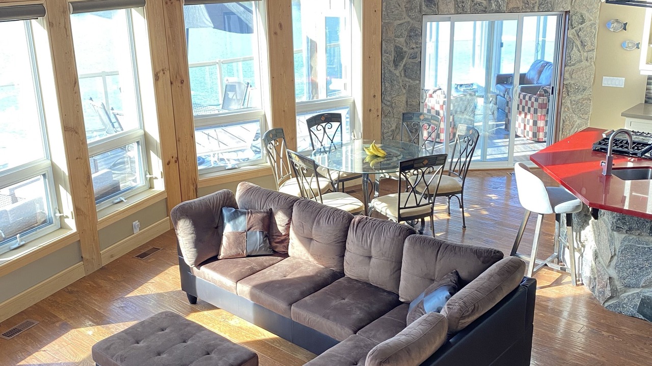 Photo of Livingroom in Novar