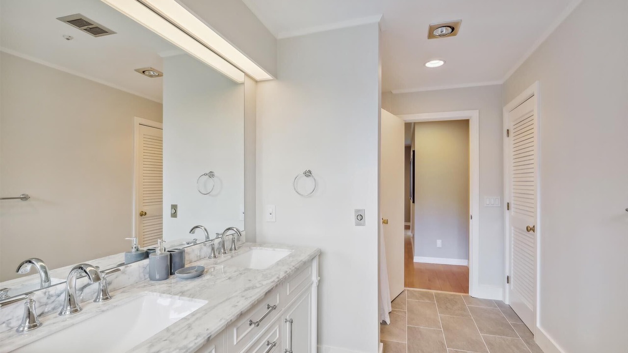 Photo of Others in Stowe Hollow