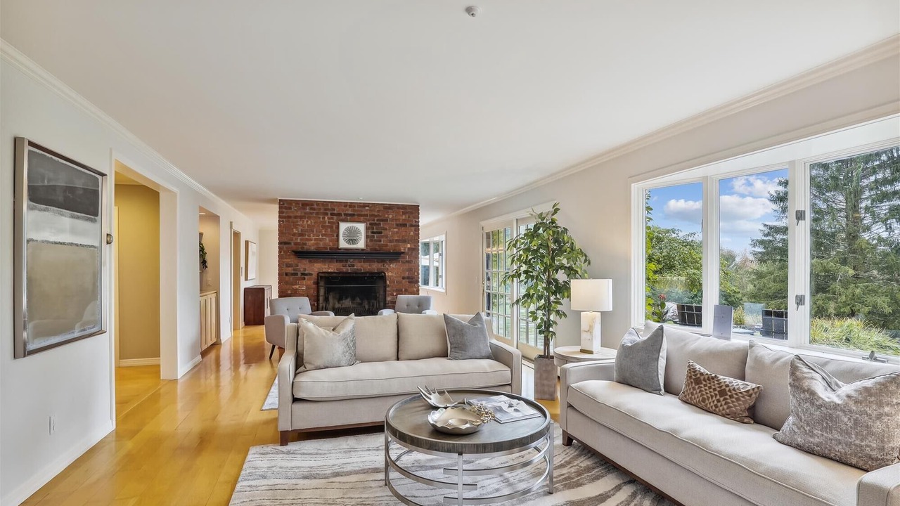 Photo of Others in Stowe Hollow