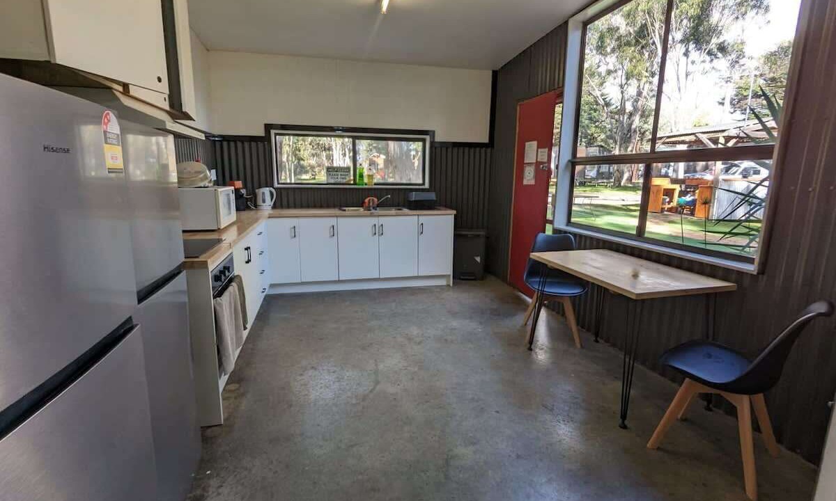 Photo of Kitchen in Dadswells Bridge