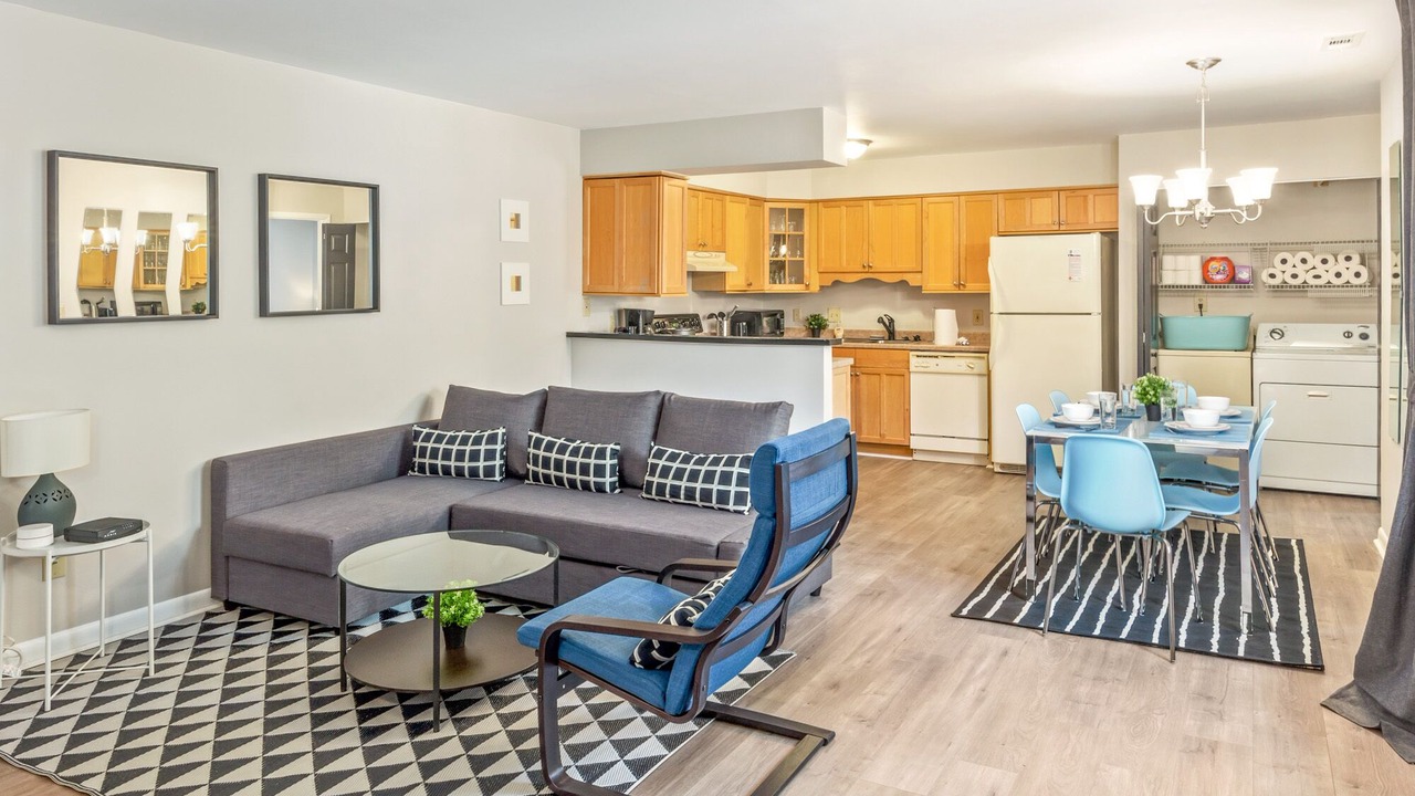 Photo of Livingroom in Chapel Hill