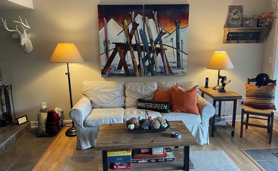 Photo of Livingroom in Treeloft