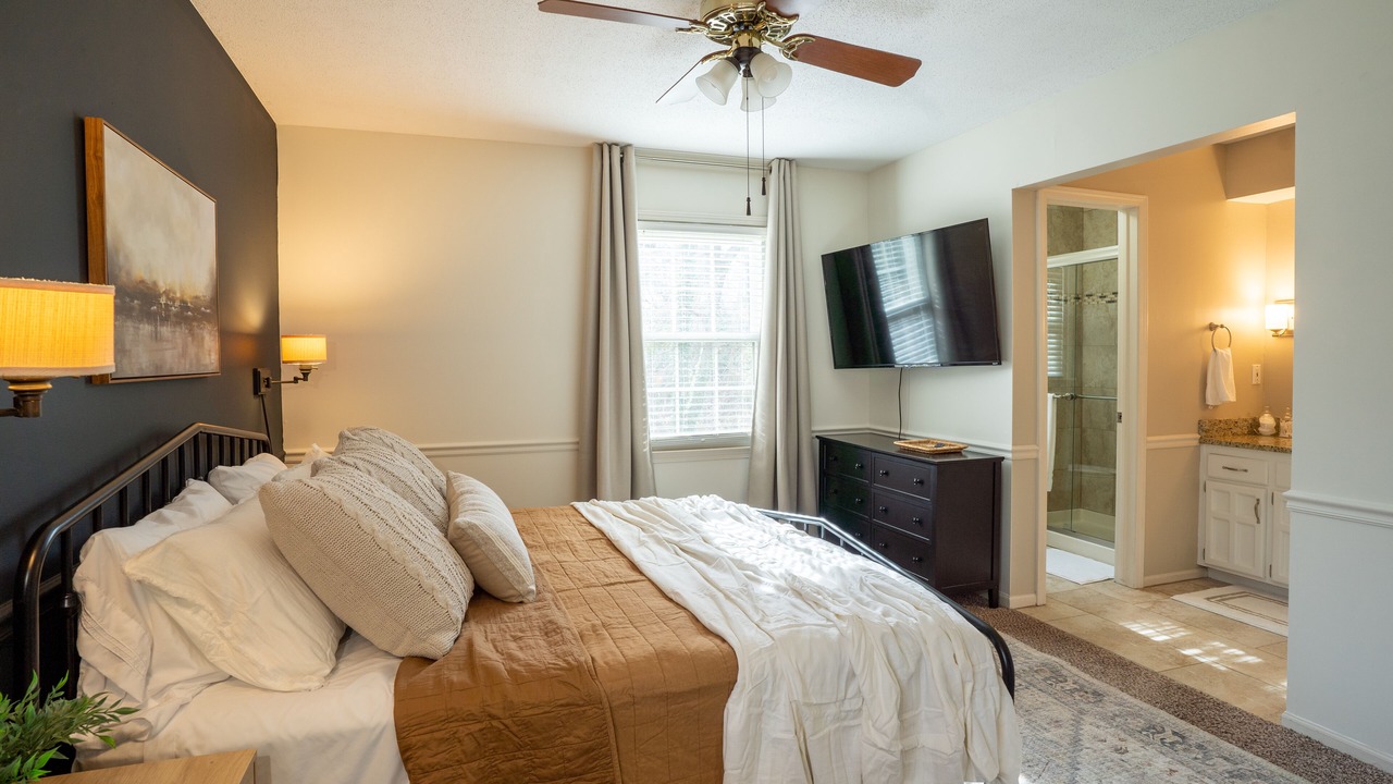 Photo of Bedroom in Overland Park
