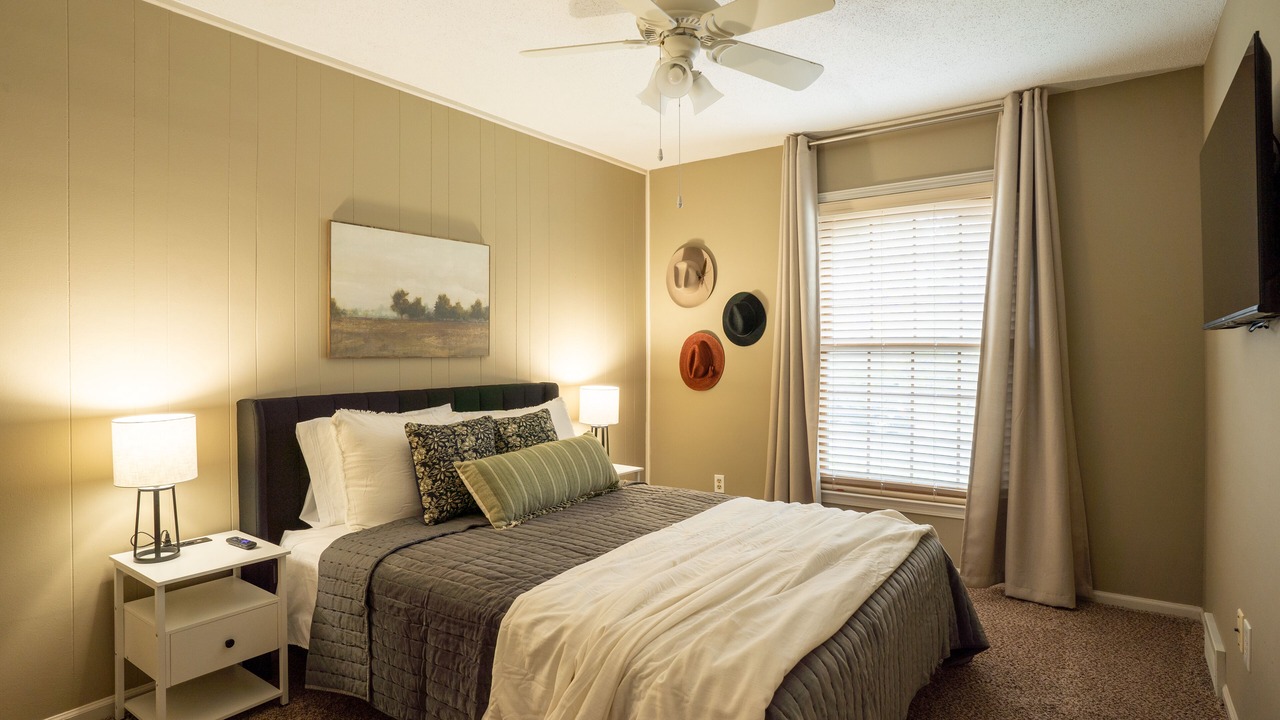Photo of Bedroom in Overland Park