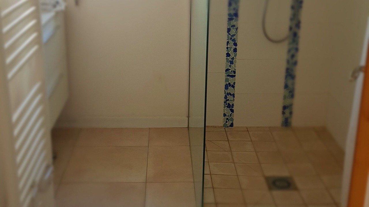 Photo of Bathroom in Barbatre